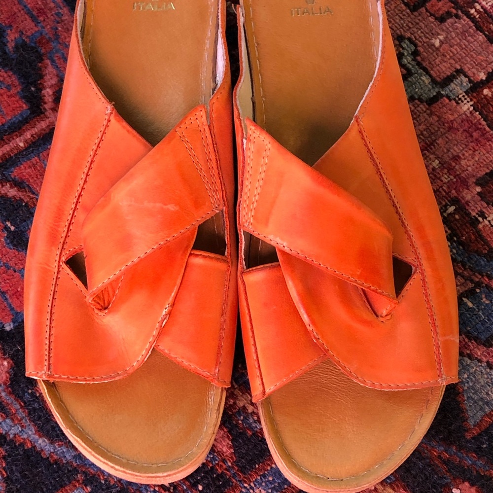 V. Italia slide on sandals. Size 41